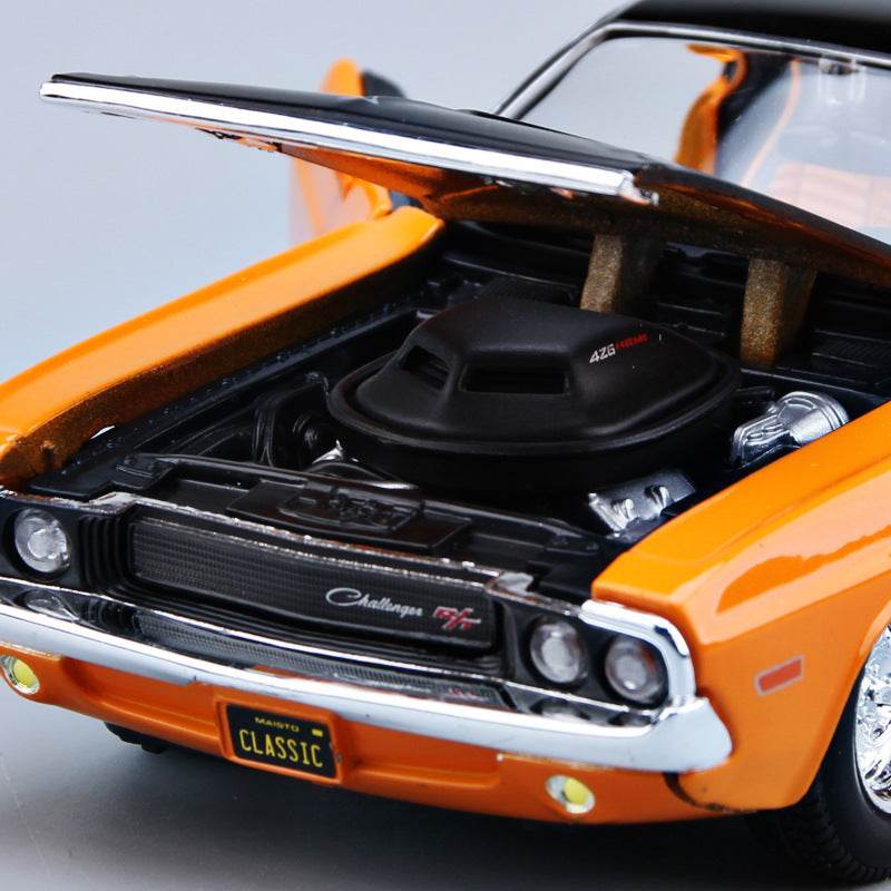 Meritor 1970 Dodge Challenger Sport Car Model – 1:24 scale - Pasha