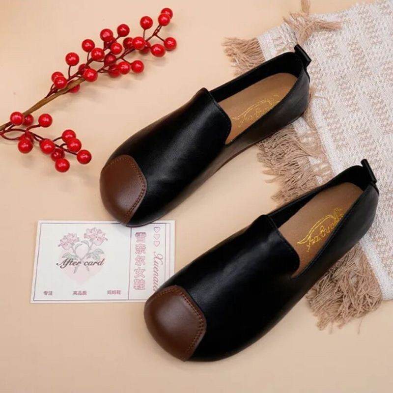 Retro Women´s Flat Shoe - Pasha