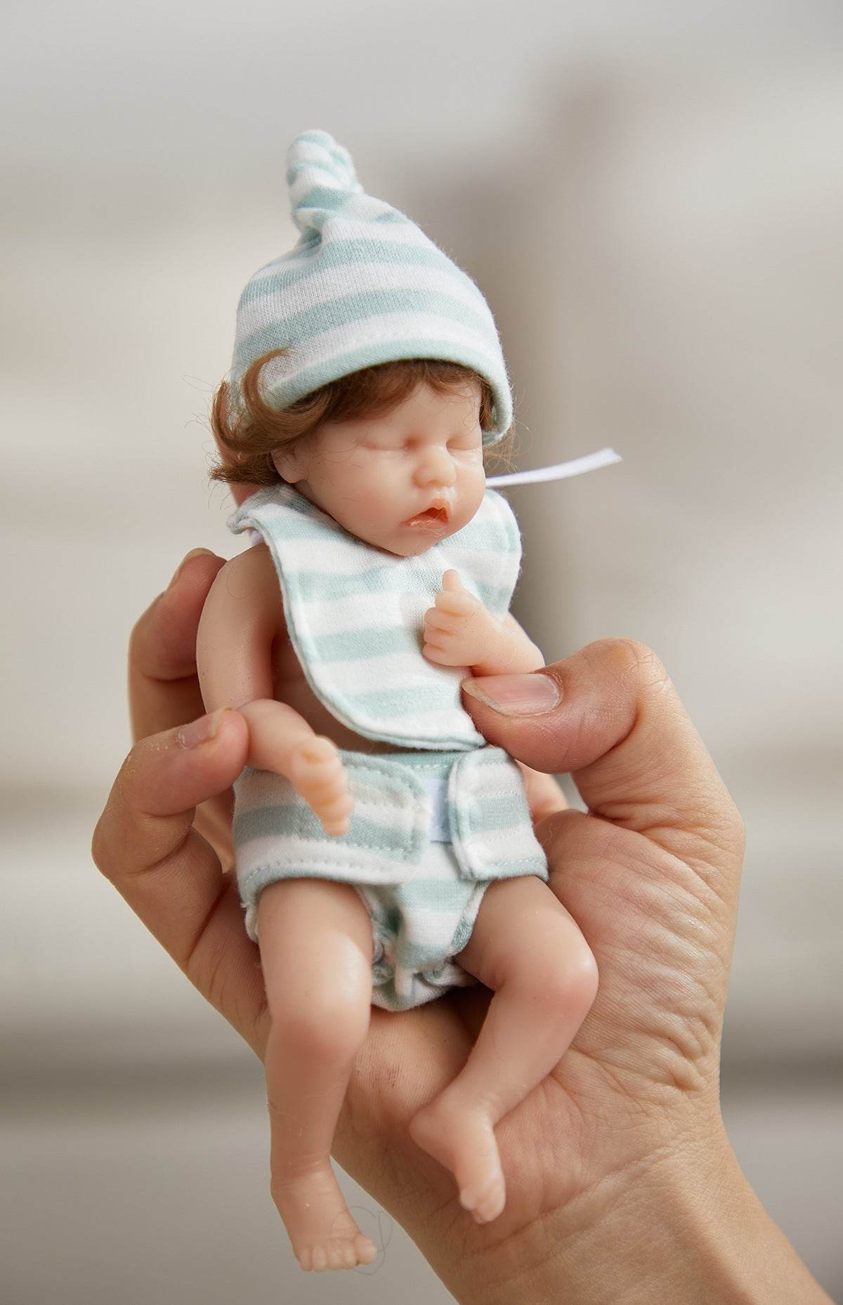 Reborn Baby Simulation Doll-15 cm realistic toy - Pasha