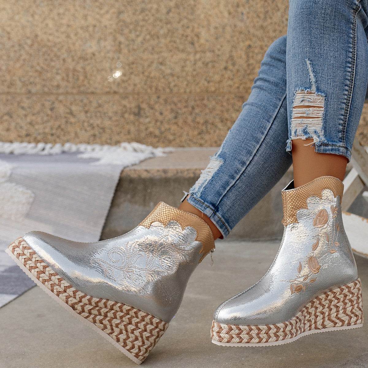 Autumn and Winter Thick Sole Wedge Embroidered Retro Casual Boots for women - Pasha