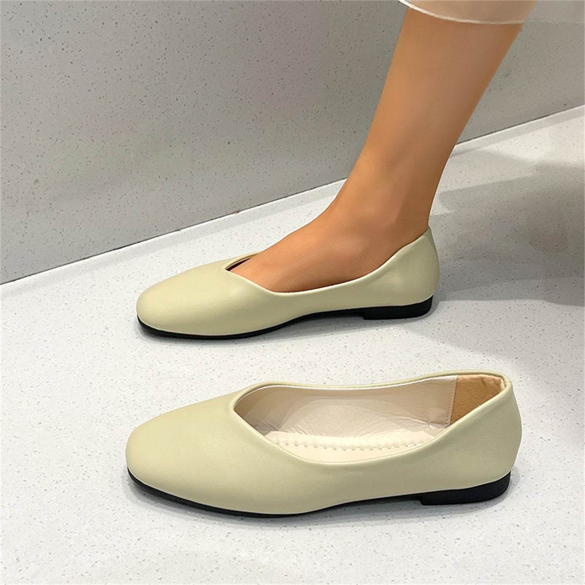 Square Toe Low Top Viscose Shoes with thick heel - Pasha