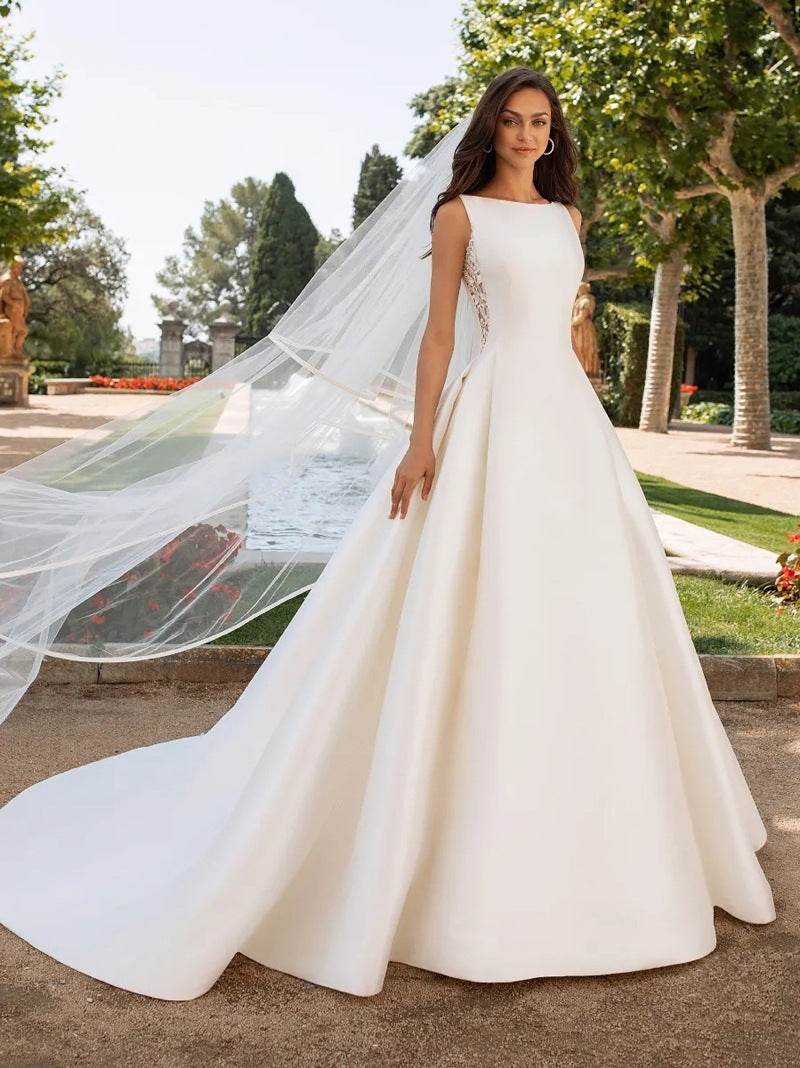 Vintage Lace Satin Wedding Dress – French Retro Gown - Pasha