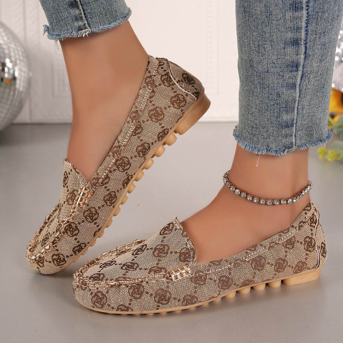 Women´s Flat Round Toe Shoes - Pasha