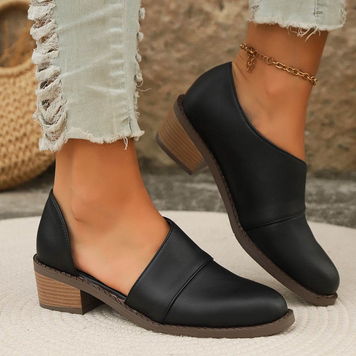 Side Hollow Low Heel Pointed Toe Shoes for women - Pasha