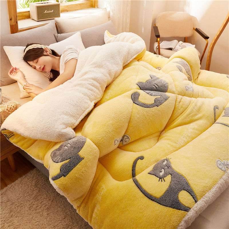 Winter Lamb Velvet Quilt – Warm & Thick Bedding - Pasha
