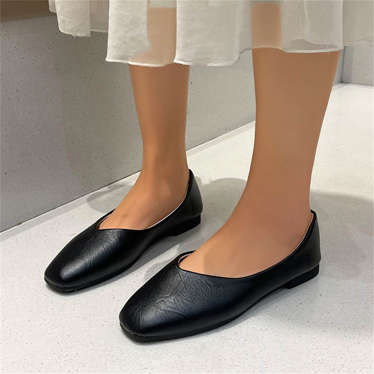 Square Toe Low Top Viscose Shoes with thick heel - Pasha