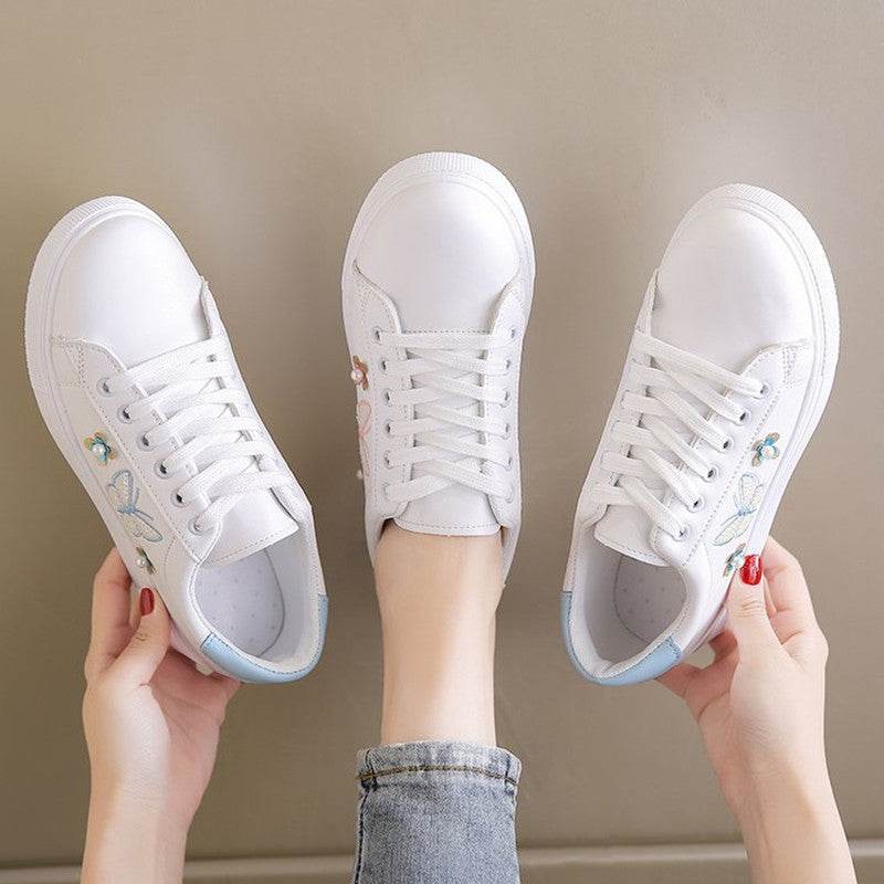 Women´s Flat Low Top Sneakers - Pasha