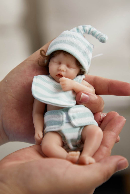 Reborn Baby Simulation Doll-15 cm realistic toy - Pasha