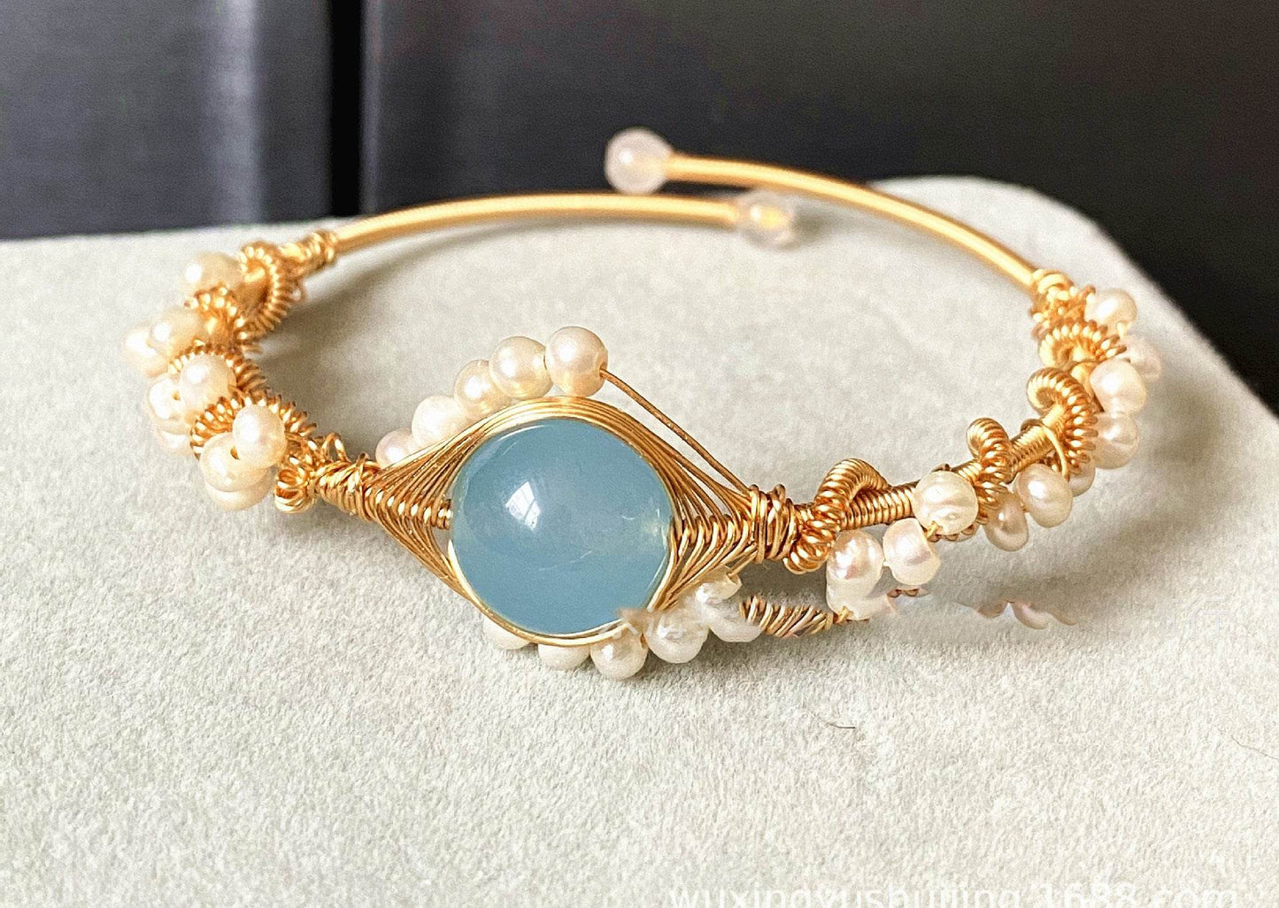 Gold 14K with White Pearls & Hailan Baohai Sapphire – Handcrafted Heart-Shaped Elegant Jewelry - Pasha