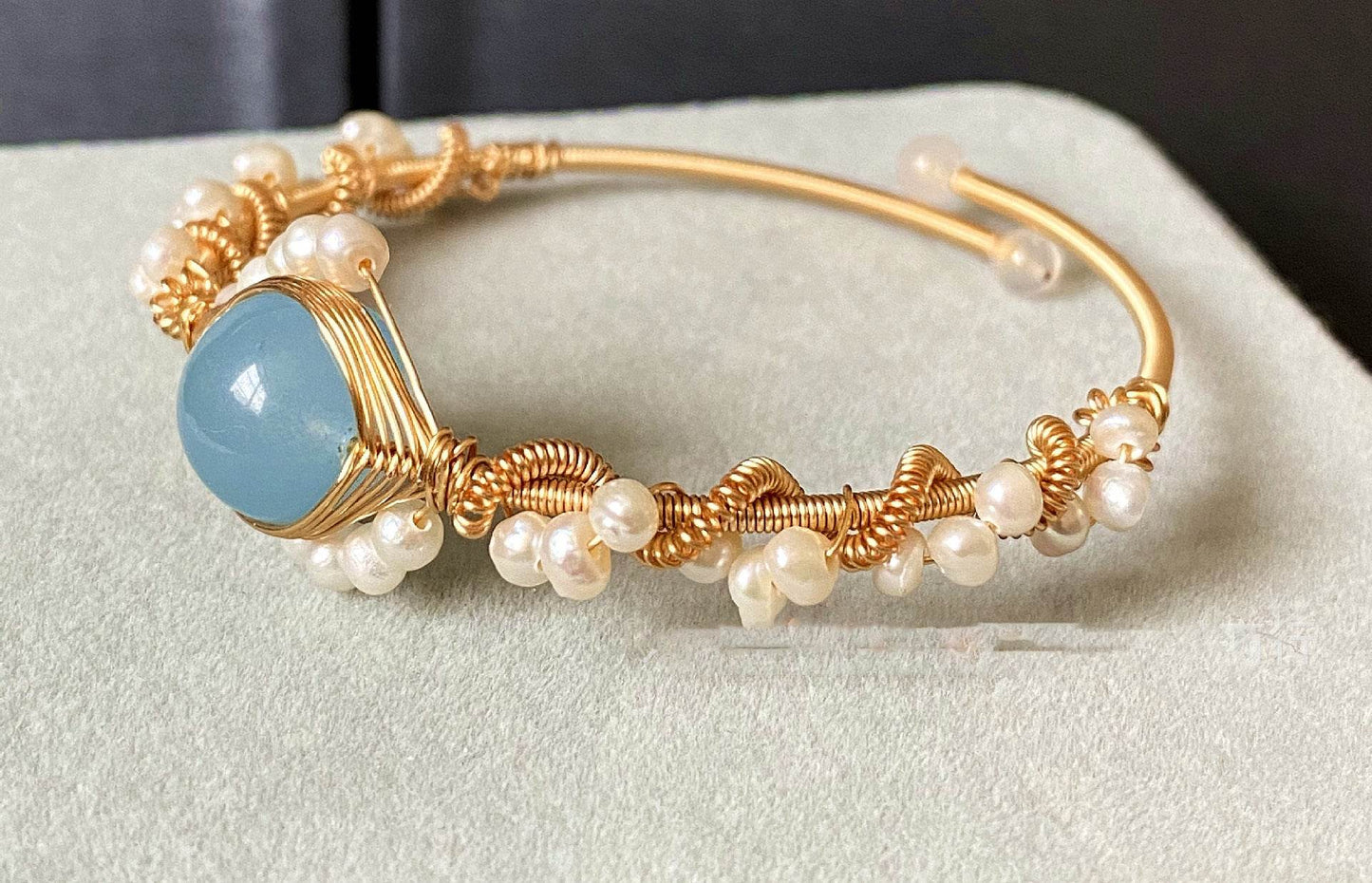 Gold 14K with White Pearls & Hailan Baohai Sapphire – Handcrafted Heart-Shaped Elegant Jewelry - Pasha