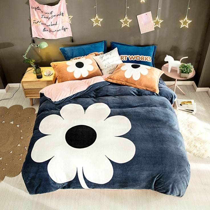 Warm Flannel Bedding Set - Pasha