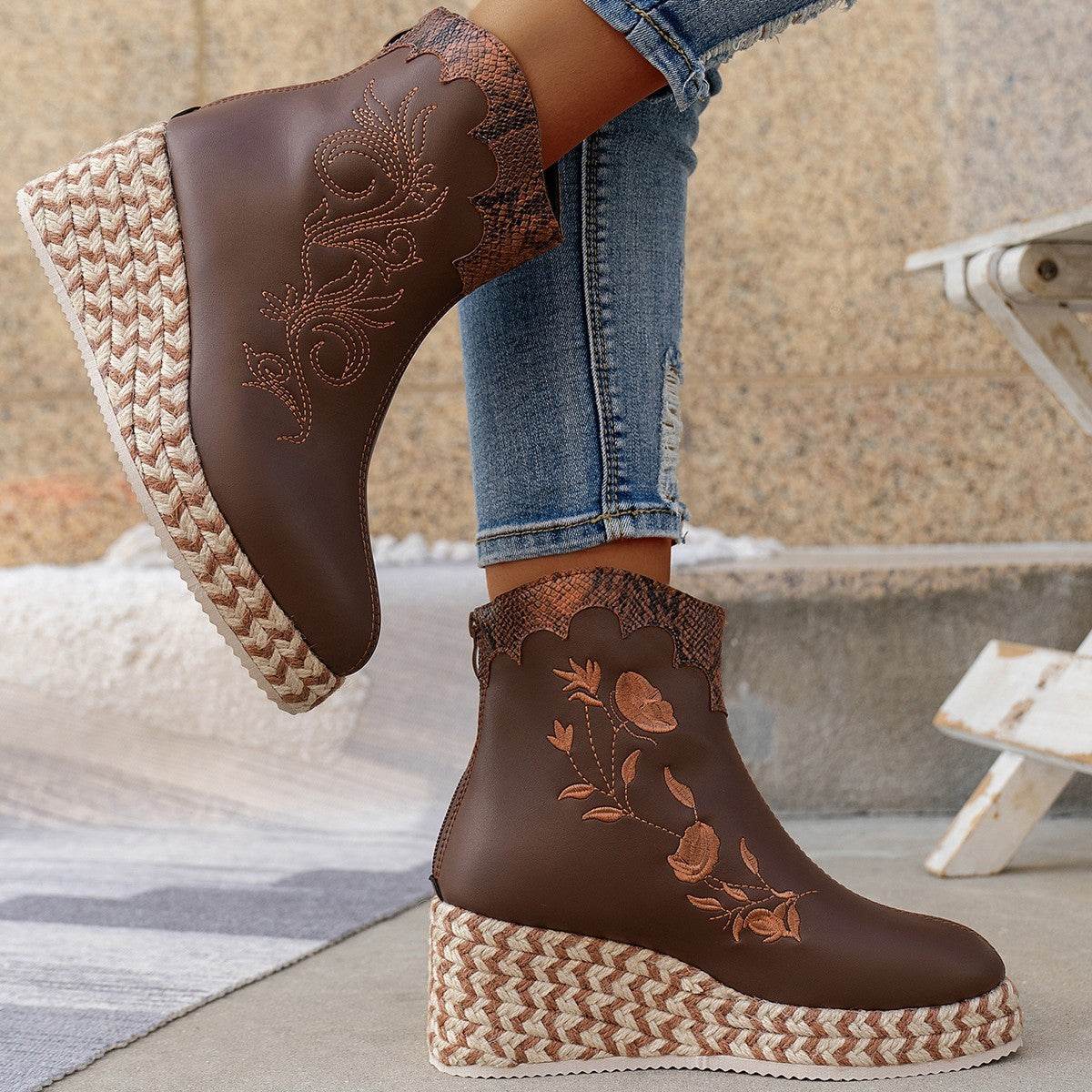 Autumn and Winter Thick Sole Wedge Embroidered Retro Casual Boots for women - Pasha