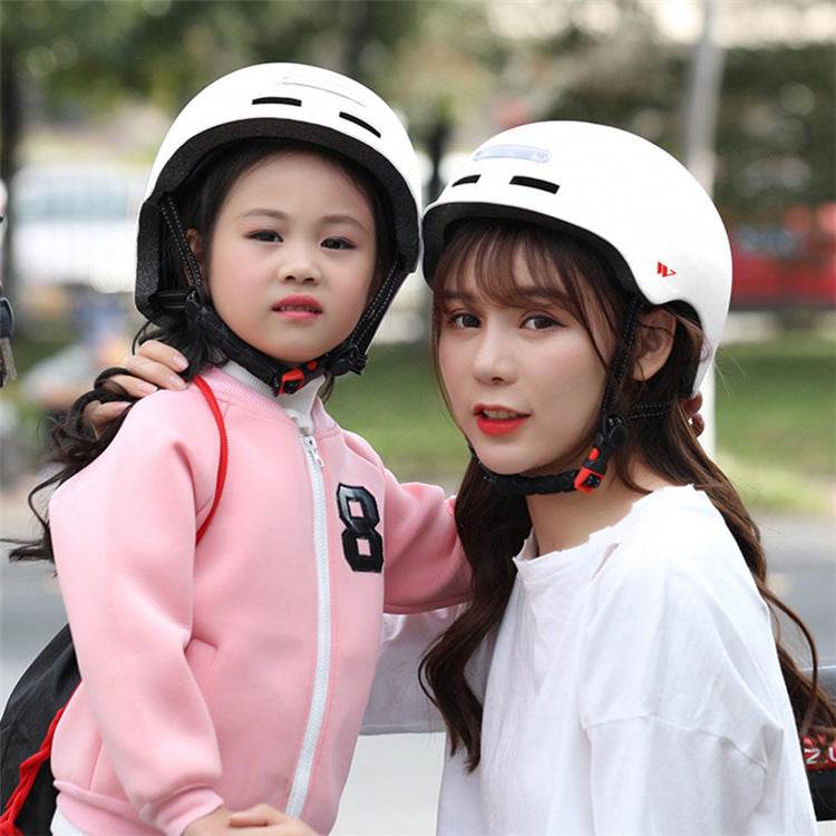 Electric Scooter Helmet with Lights – Lightweight - Pasha